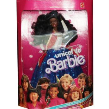 BARBIE - 4770 - 1989 Unicef Barbie Doll & Accessories