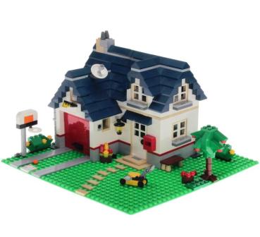 Featured image of post Lego Creator Haus Mit Garage Lego creator 5891 haus mit garage bauanleitung und orginalverpackung 1 kleines gelbes teil fehlt siehe foto altersempfehlung