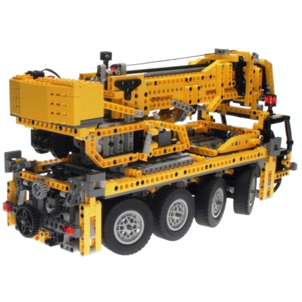 Lego 8421  Pneumatik Kranwagen komplett ohne Motor 